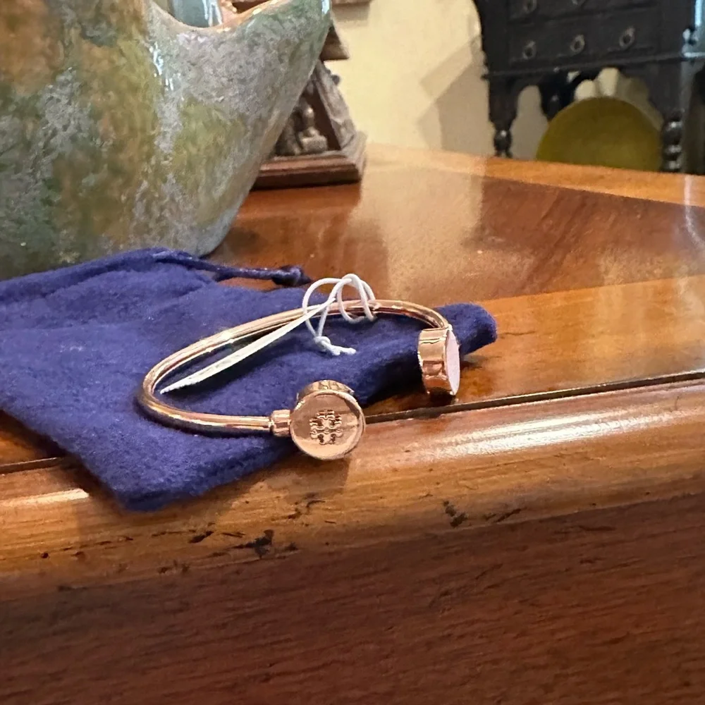 Tory‎ Burch Rose Gold Logo Bangle Bracelet NWT